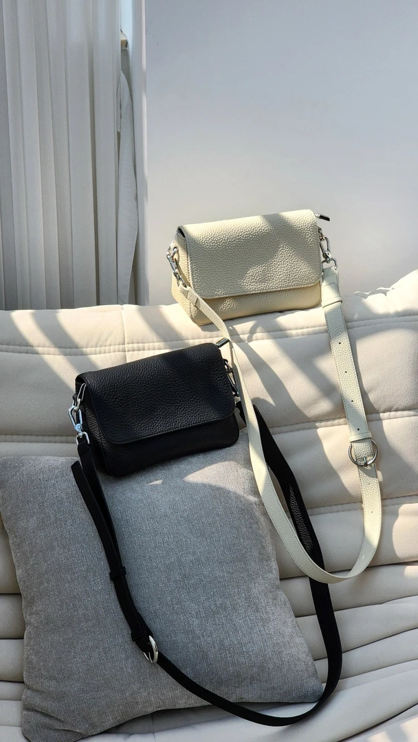 头层牛皮小方包2025新款高级感百搭时尚气质款单肩斜挎小包潮流