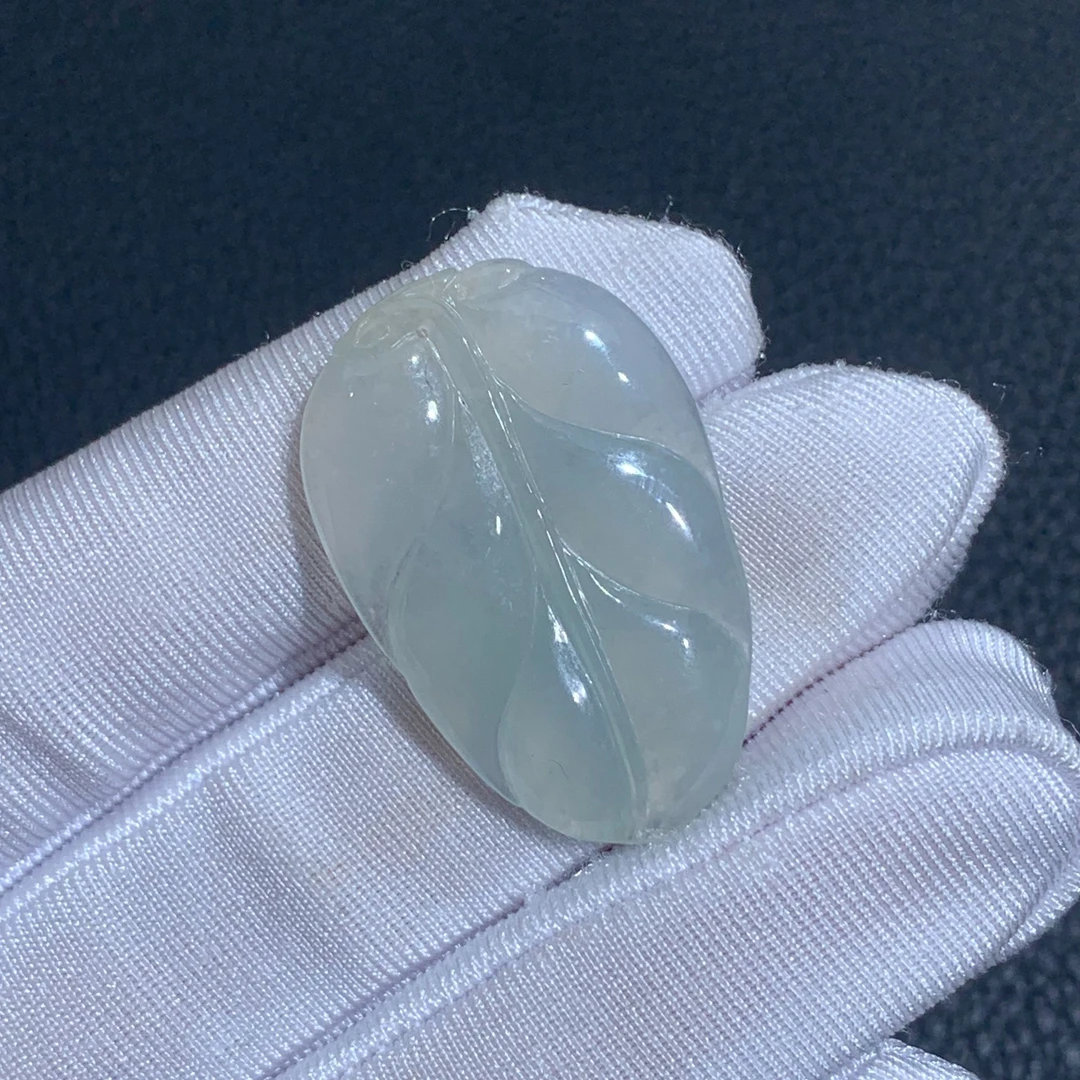 ZY-0604-2-18  天然缅甸翡翠A货 叶子吊坠