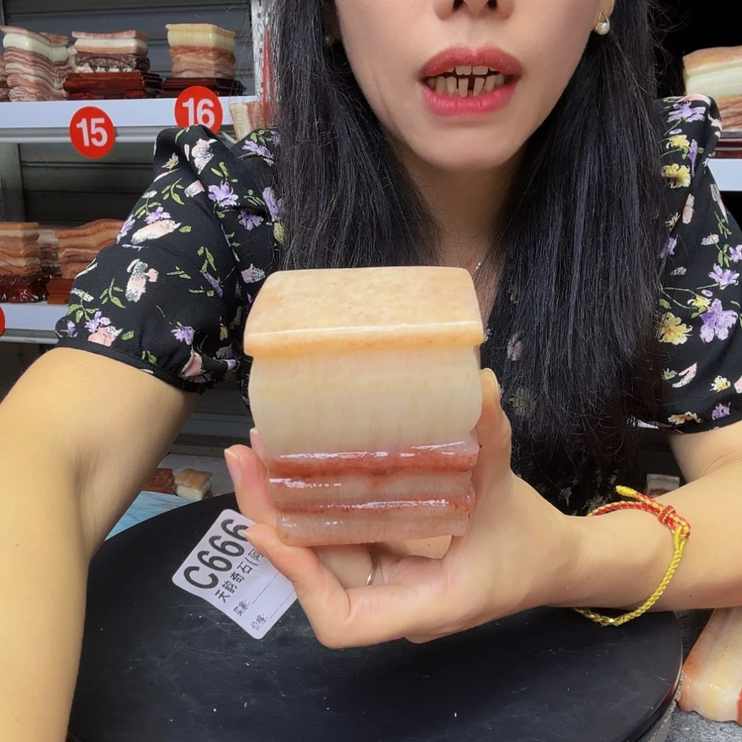 d***0石材广西天然猪肉石头