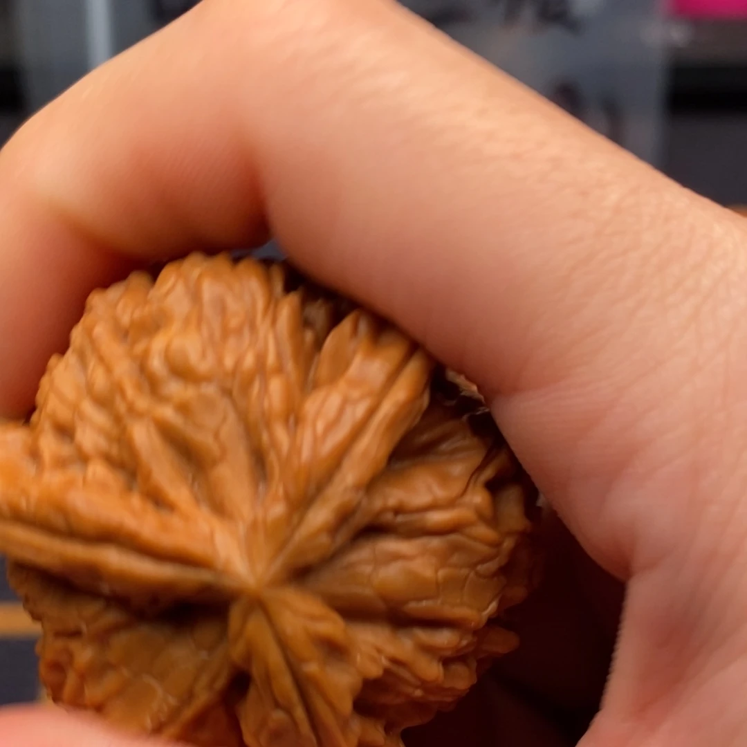 H***吊坠文玩核桃白狮子