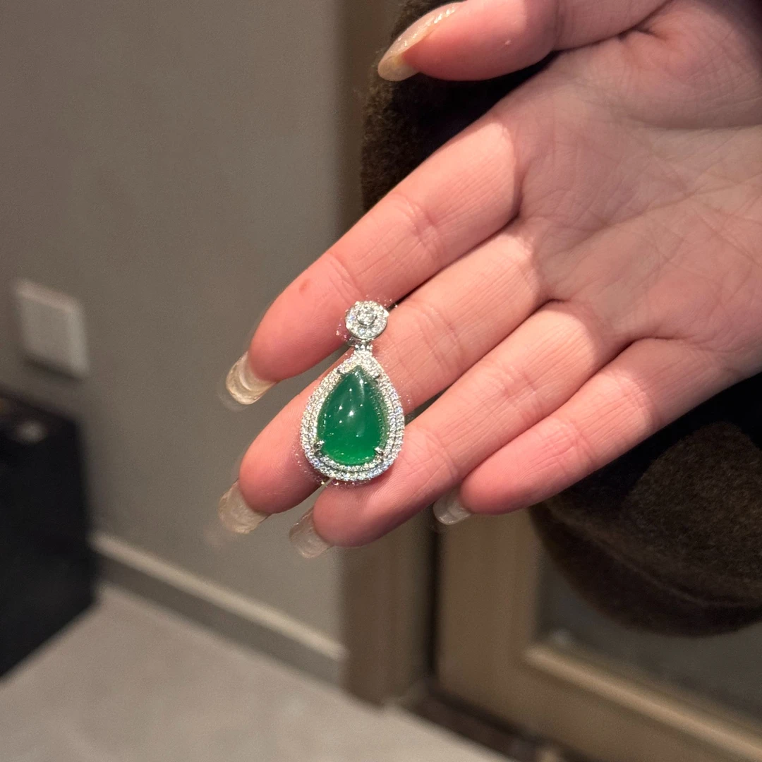 高货天然巴西正阳绿玉髓水滴挂坠豪镶嵌吊坠