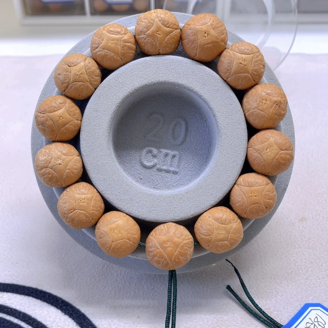 朱***明麒麟眼菩提手串7@3577，18➕特价