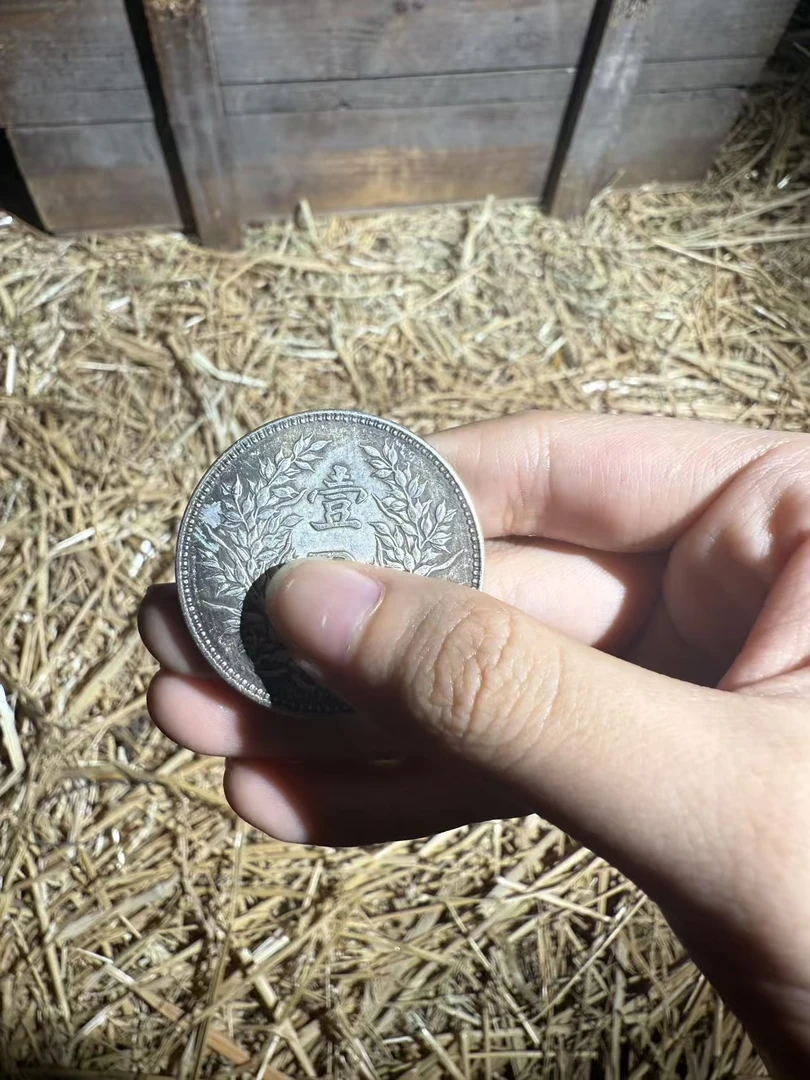 家居饰品QB040现代工艺摆件 040