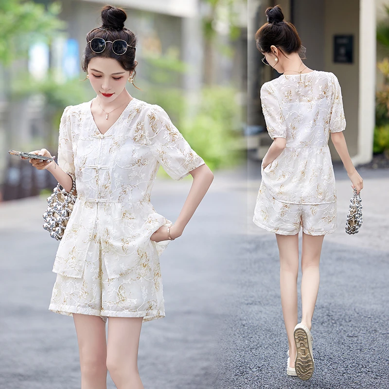新中式国风短裤套装女2025夏季新款时尚气质小个子刺绣盘扣两件套