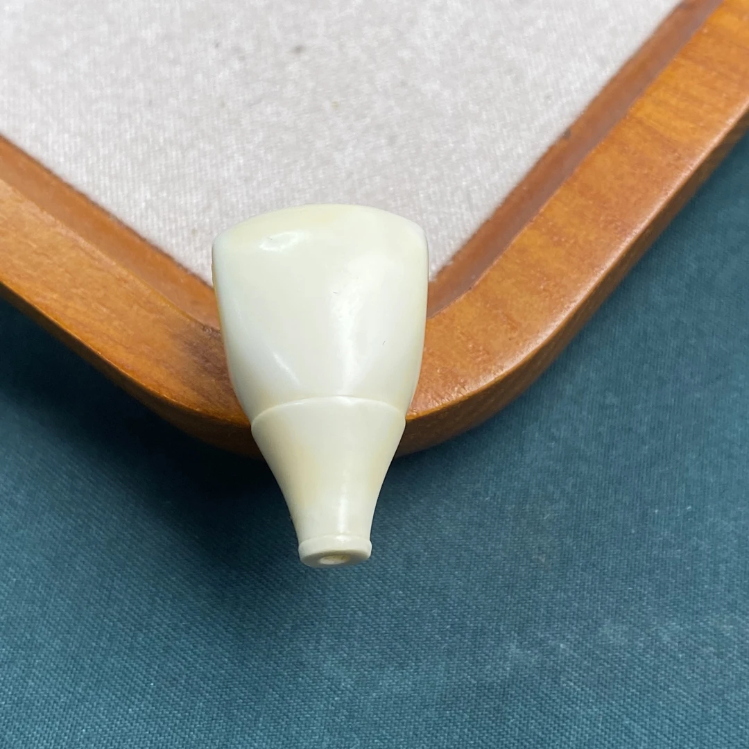 16×13.3×27.2mm天然原矿琥珀蜜蜡金瓷白溶洞三通佛头