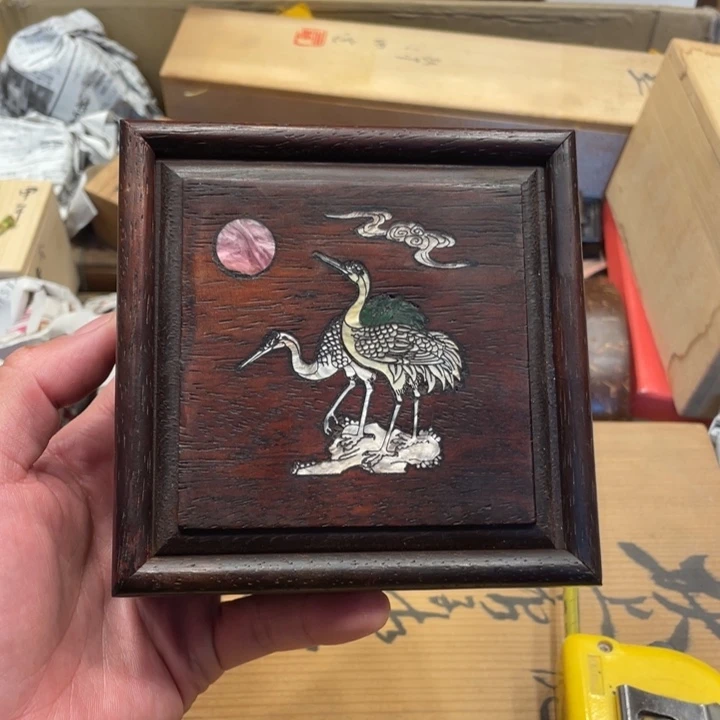 老木盒子   有味道