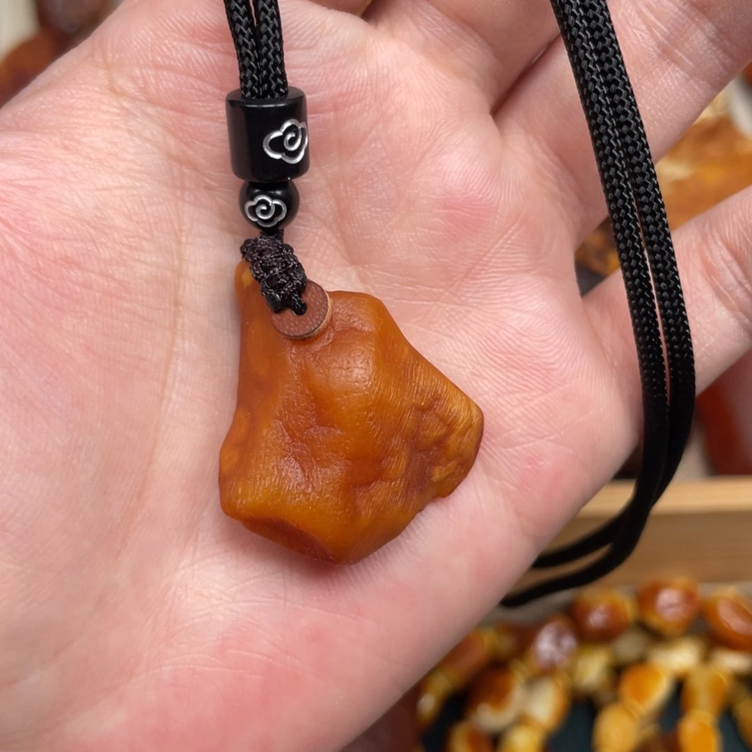 蜜蜡珠宝奇石未镶嵌