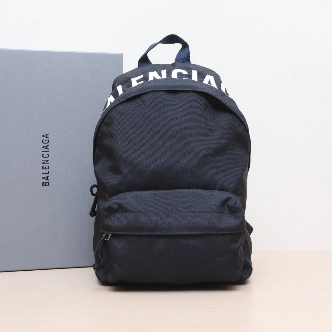 95新 Balenciaga/巴黎世家 排单2号黑黑  尼龙 小号 双肩包