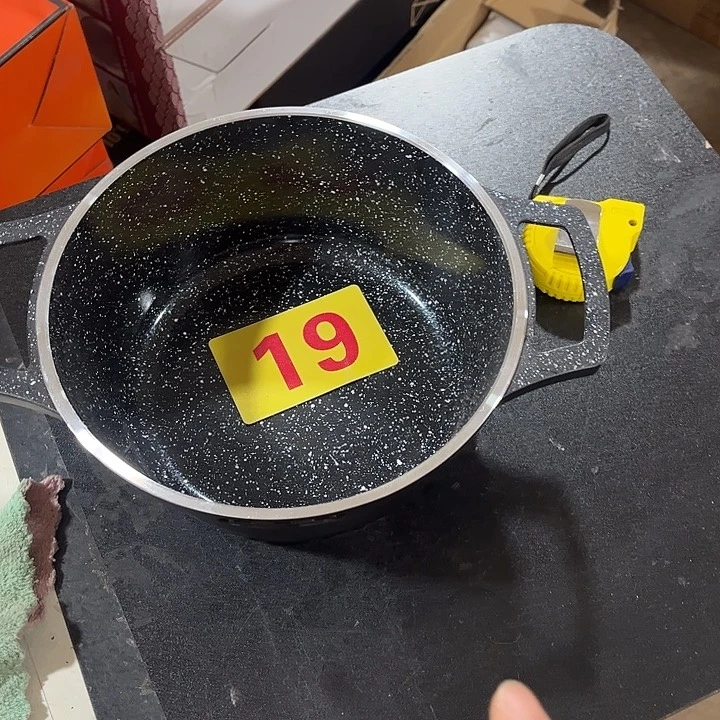 不粘锅家用煎蛋煎鱼锅