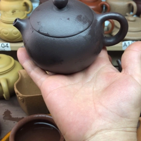 茶壶紫砂天青泥西施200豪升左右