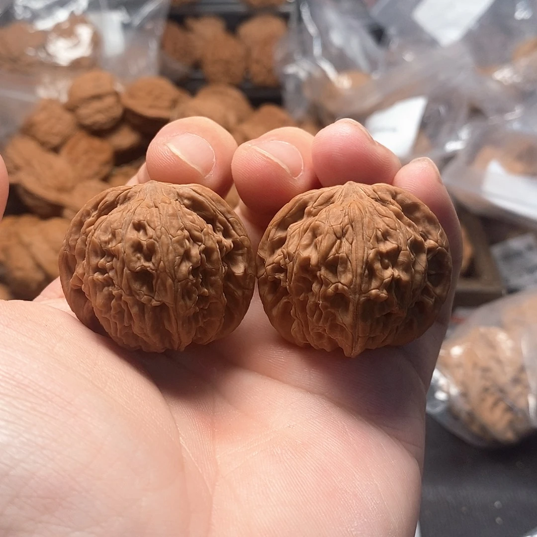 1文玩核桃兴隆磨盘37-334