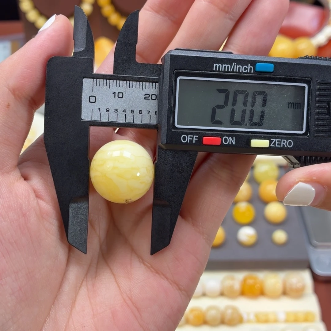 琥珀未镶嵌裸石虎皮纹20mm