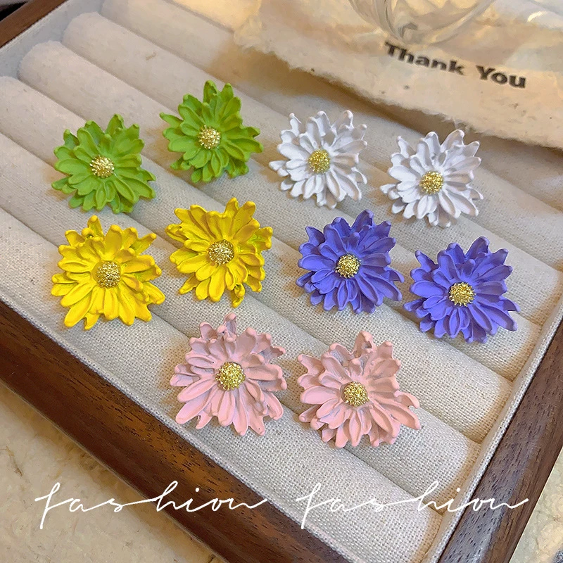 铜合金耳饰 【爱意】花朵花蕊耳钉轻奢高级感气质小众独特精致耳环