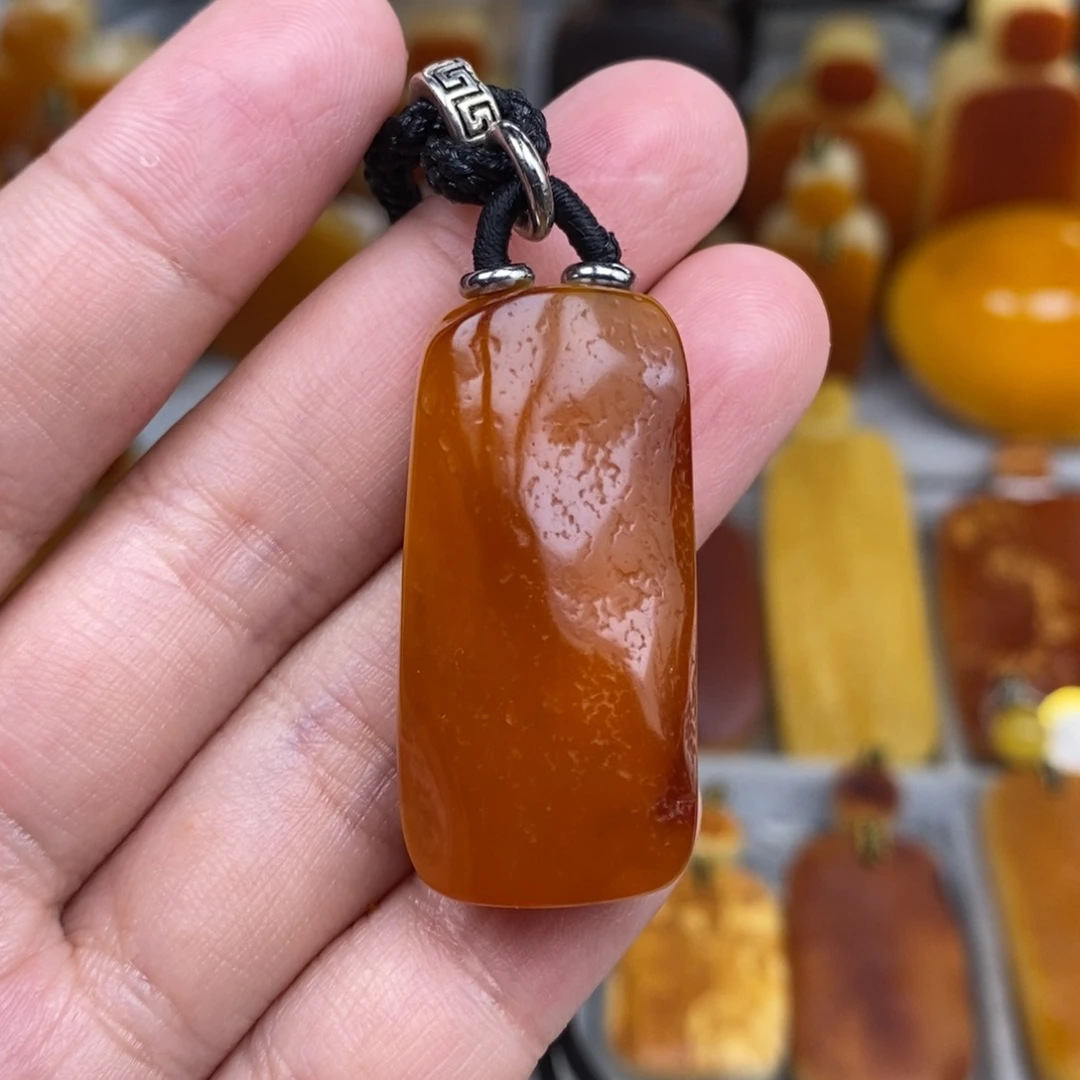 琥珀未镶嵌珠宝奇石