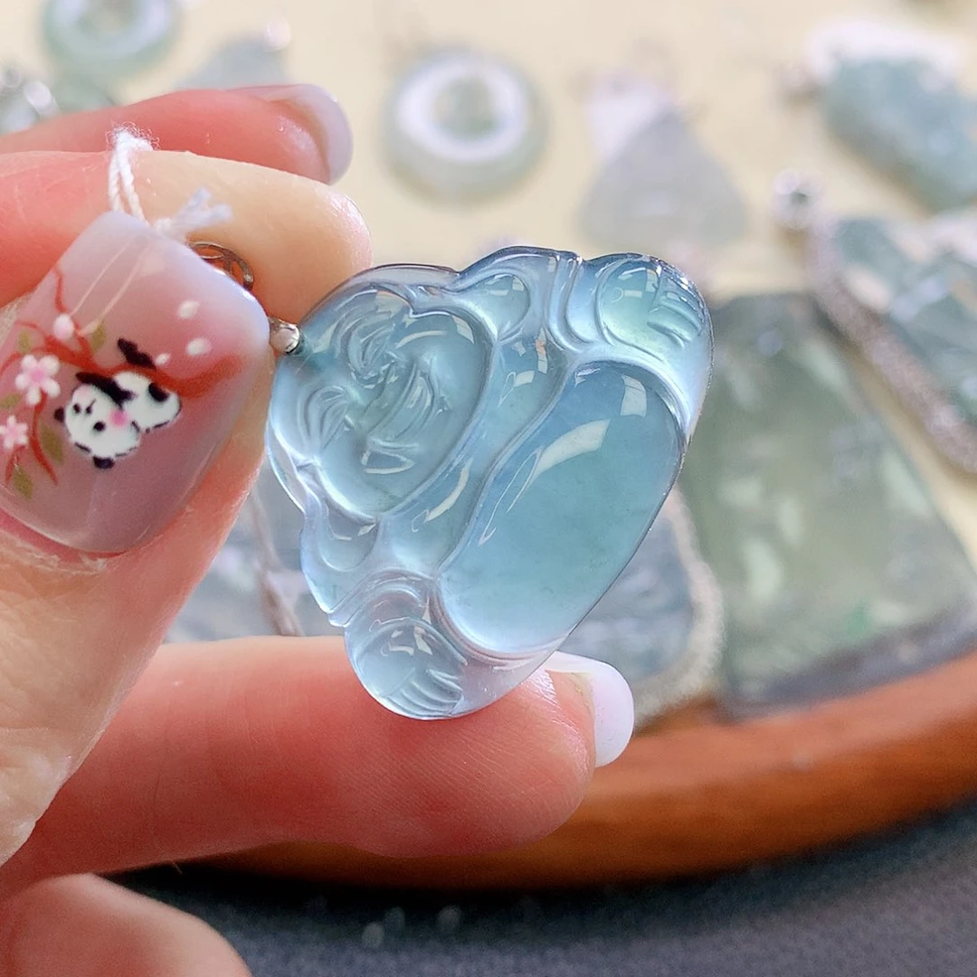 翡翠颈饰未镶嵌翡翠