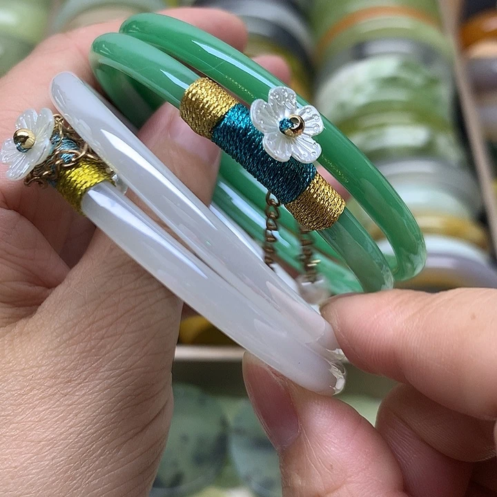 合金蛇纹石玉手镯