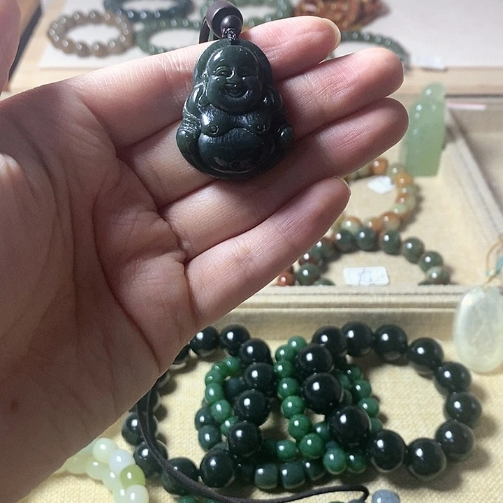 和田玉（糖玉）未镶嵌颈饰