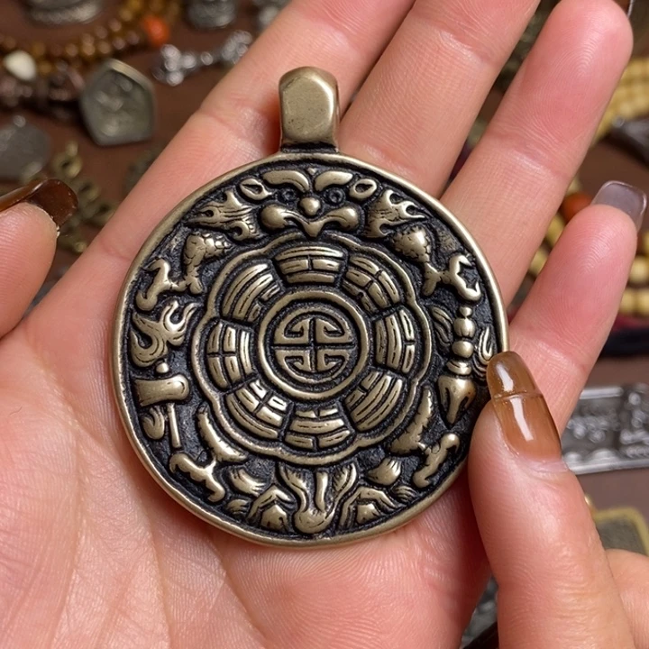 琛***泥塑小元素的设计