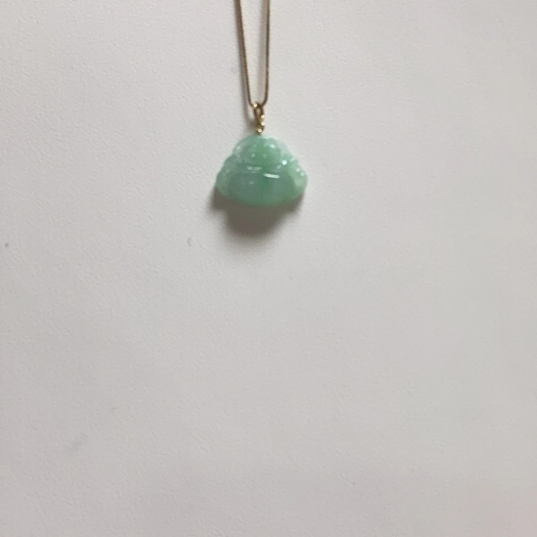 颈饰18K金镶嵌翡翠佛