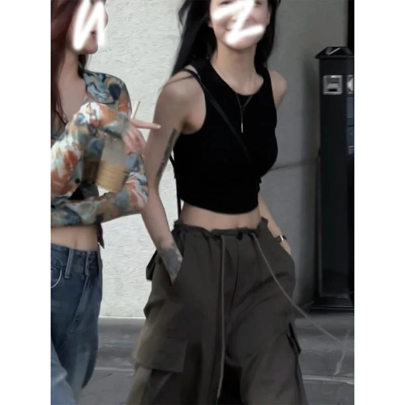 新款带胸垫短款黑色吊带背心女夏季外穿辣妹修身显瘦内搭无袖上衣