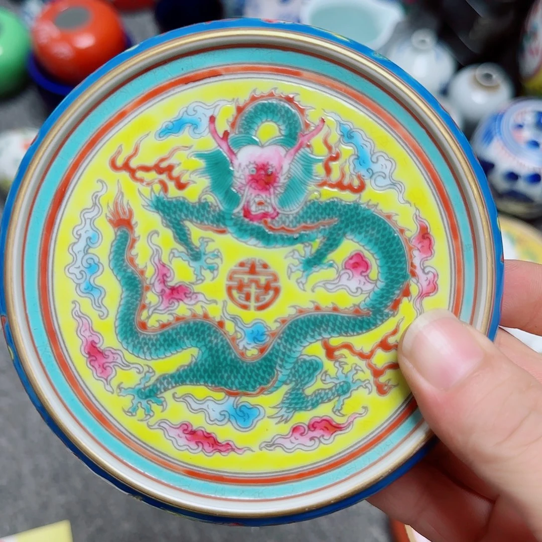 摆件瓷器的工艺技术与艺术