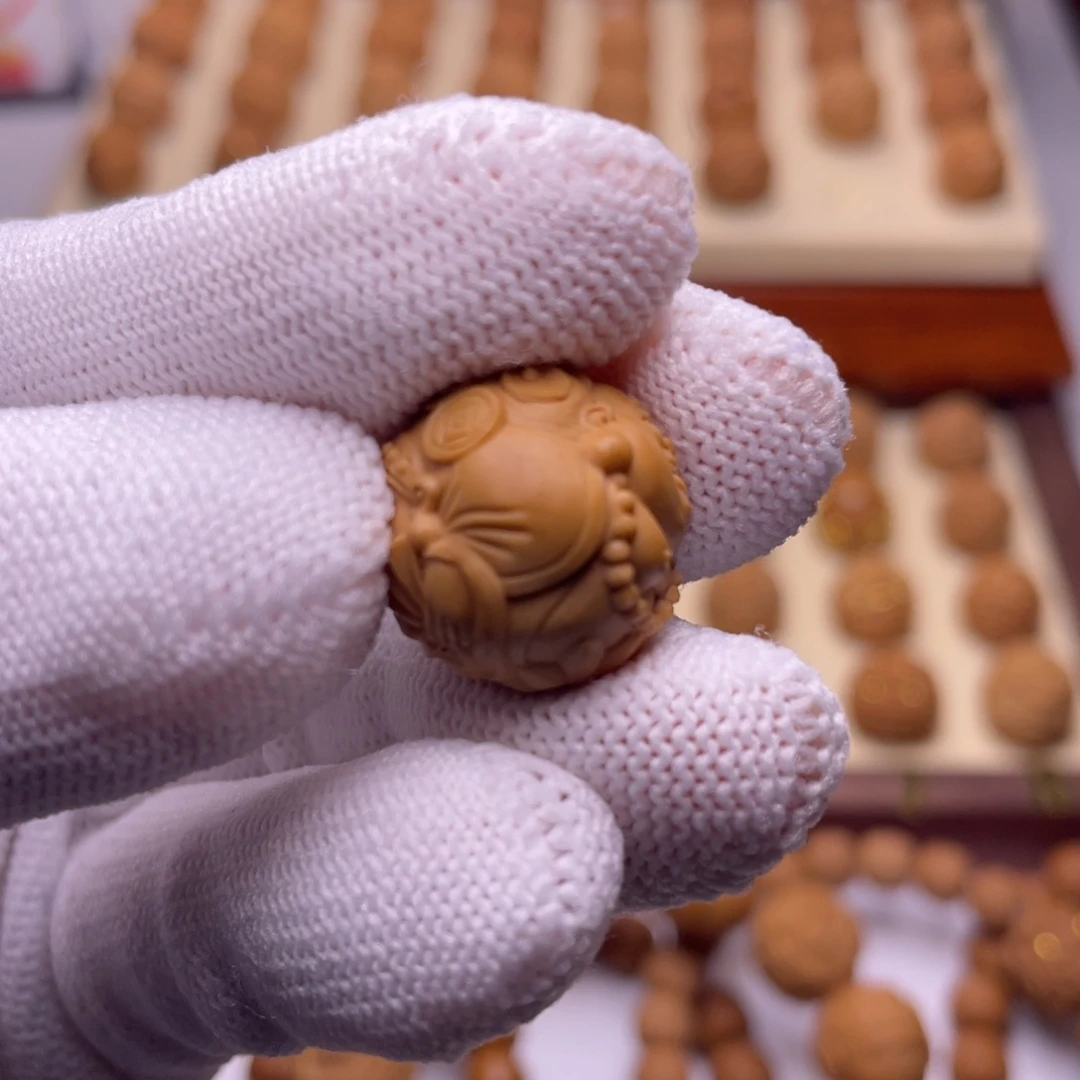 猴头核桃吊坠陈*堂镶金财迷