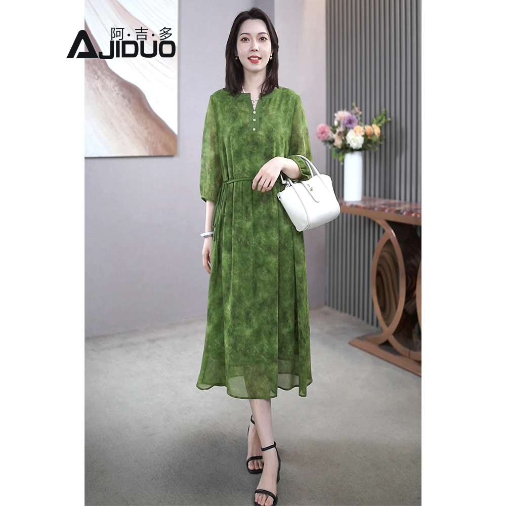 时尚大码绿色七分袖连衣裙女初秋新款气质收腰中老年妈妈裙子夏