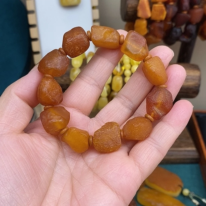 寻***我蜜蜡未镶嵌颈饰手串