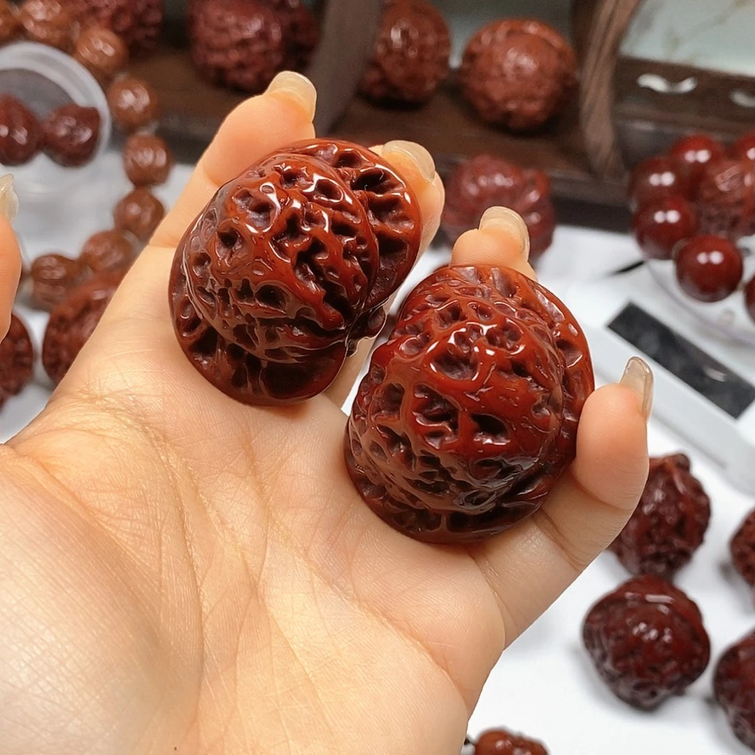 吊坠橄榄核?****.宫灯狮子头