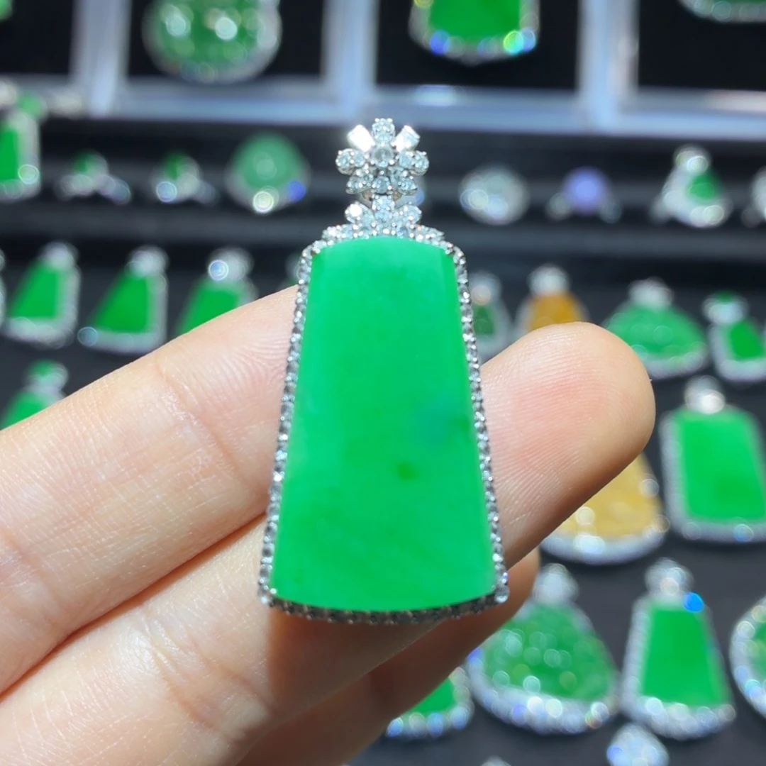 翡翠18K金镶嵌吊坠(不含链)翡翠