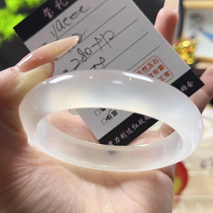 玛瑙/玉髓手镯未镶嵌y***e112