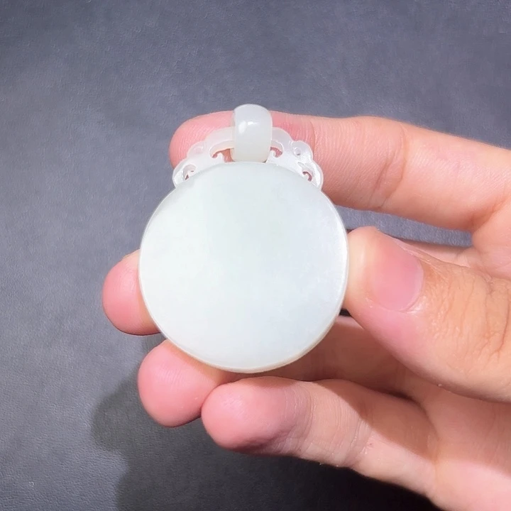 和田玉未镶嵌挂件金**秋