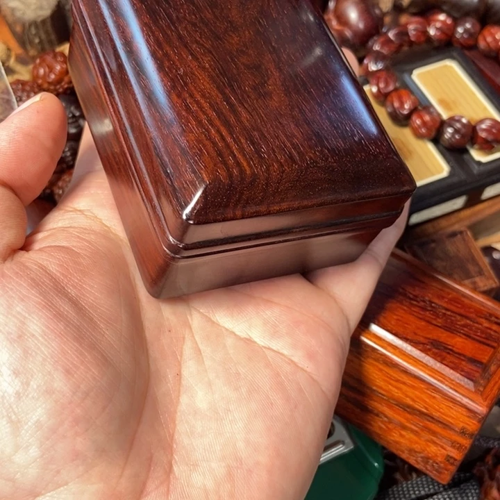 檀香紫檀（小叶紫檀）方盒