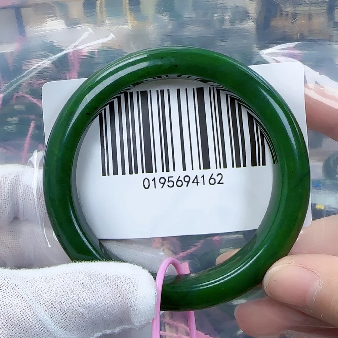 和田玉（碧玉）手镯未镶嵌包容5859