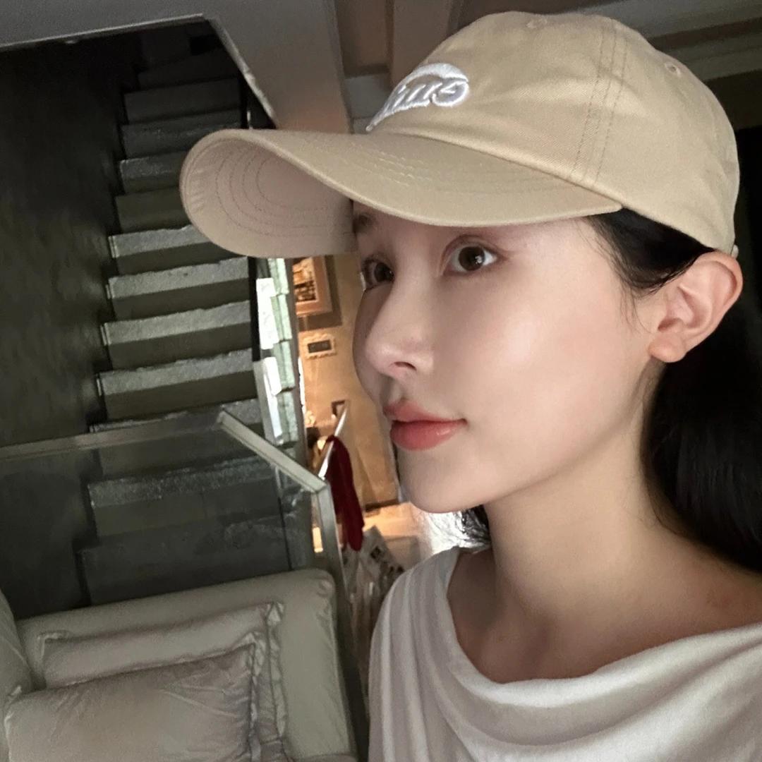 韩式emis明星同款棒球帽弯檐软顶ins风显脸小字母鸭舌帽