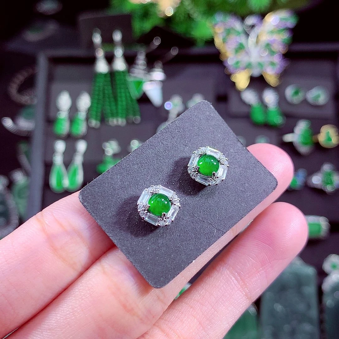 颈饰未镶嵌翡翠天然