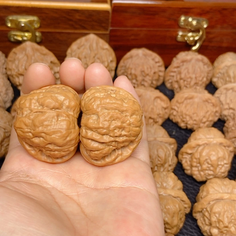 【闪购商品】文玩核桃吊坠阿****鞋蛙蛙39