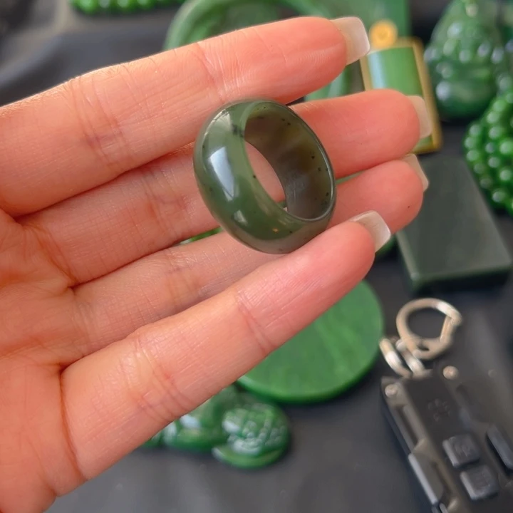 和田玉未镶嵌珠宝奇石