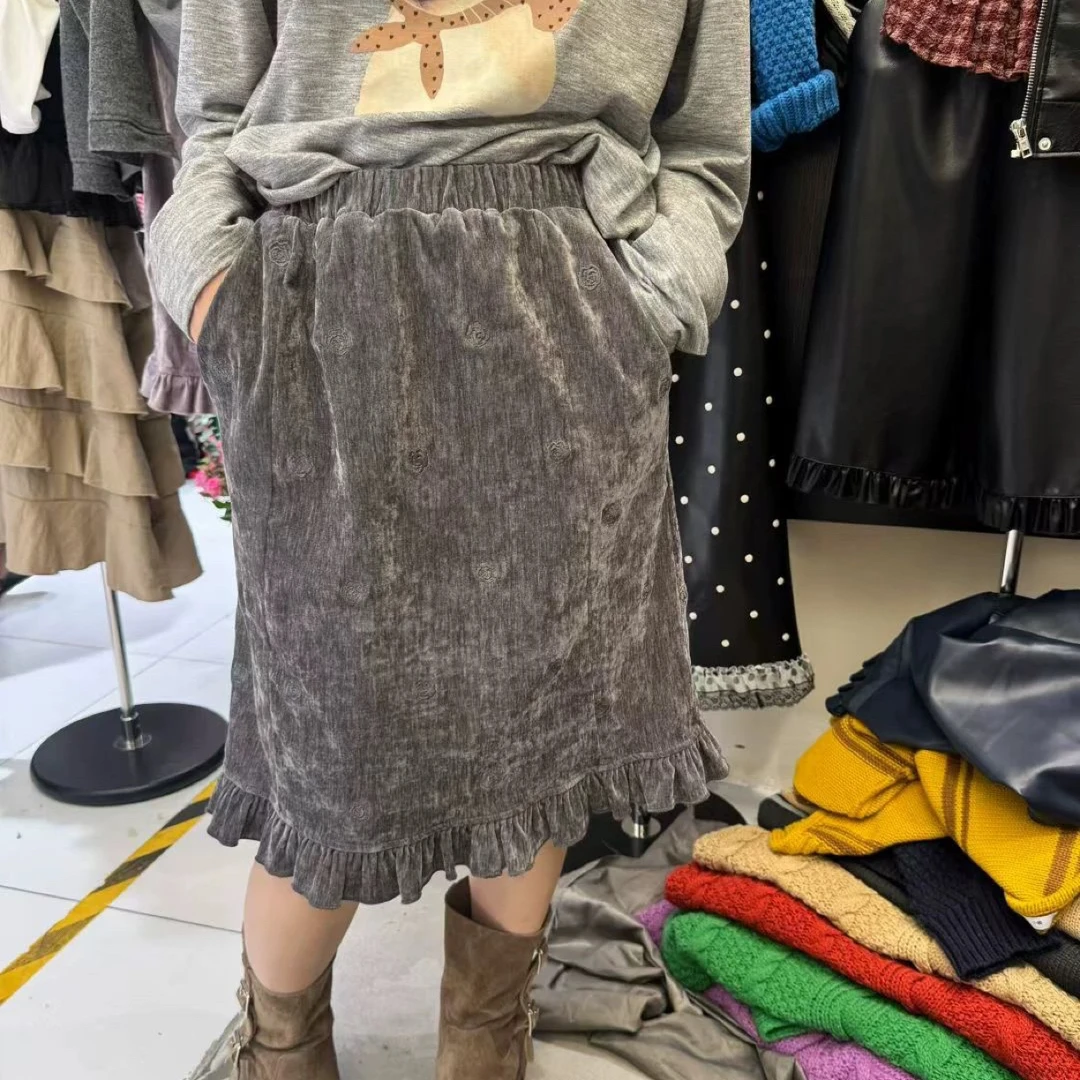 韩系港风绒面木耳边半身裙女2025高级感松紧腰洋气百搭裙子