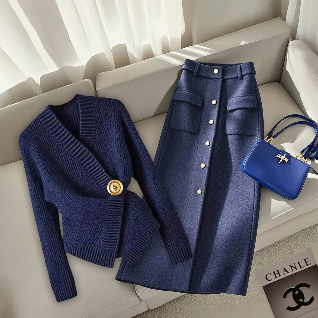 2025秋冬新款藏蓝色毛衣女轻奢高级感半身裙两件套小香风chic套装