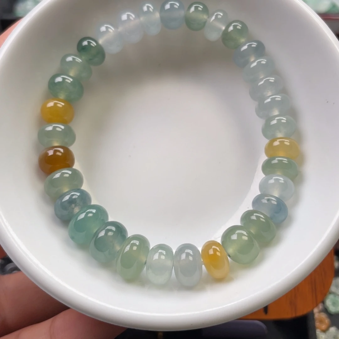 颈饰未镶嵌翡翠手串