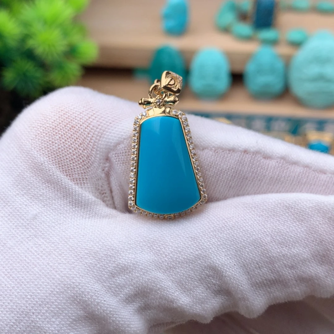 绿松石珠宝奇石18K金镶嵌