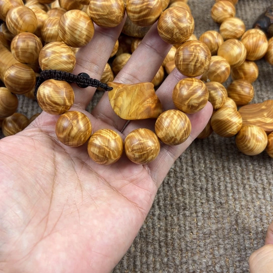 木太行崖柏2.0闪电龙胆。。。。。。。。。