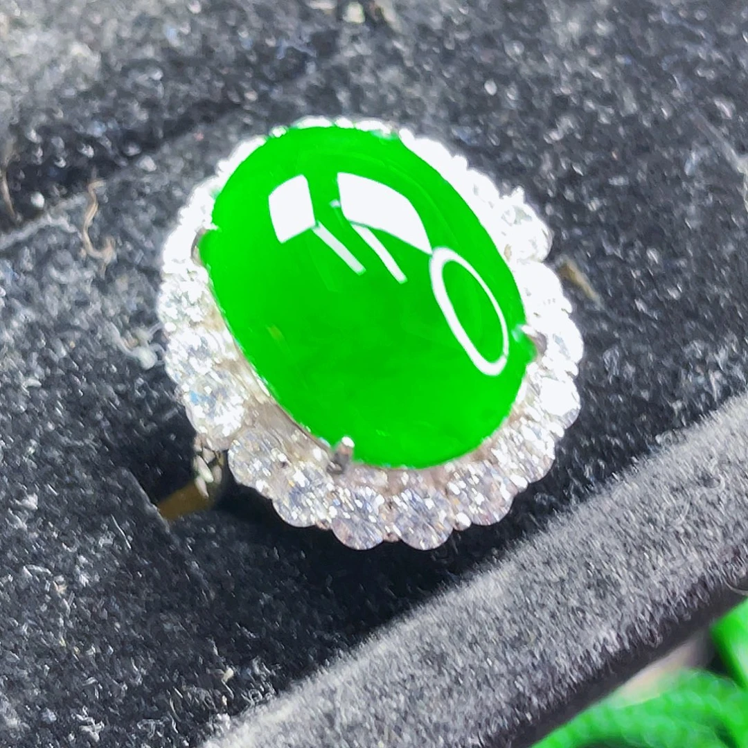 翡翠未镶嵌颈饰56