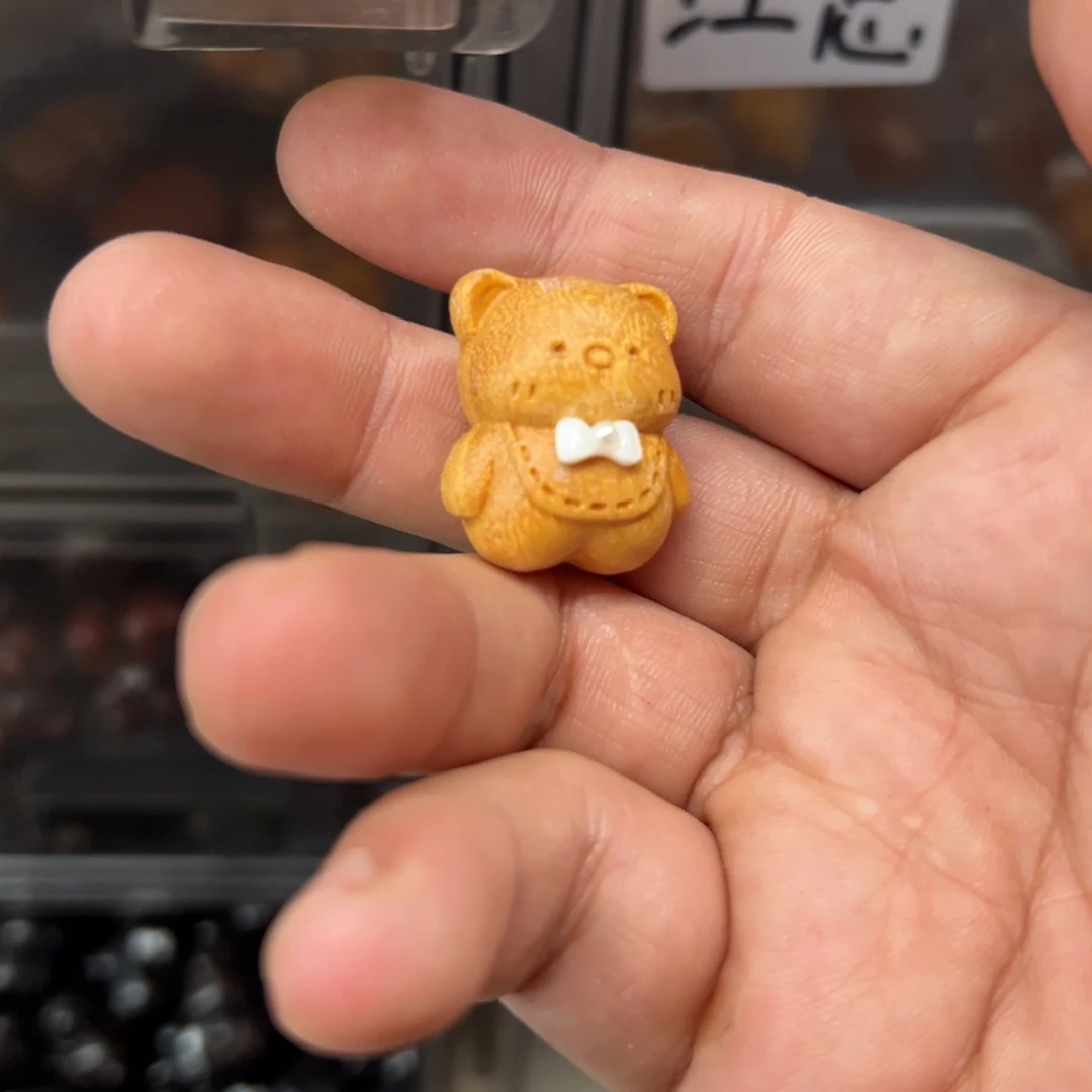 只买单纯的吊坠，没带链子，属的性质。