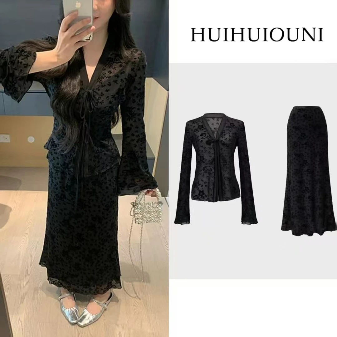 （大田小田）【花影迷踪】早秋纯欲风植绒网纱上衣+半裙大码显瘦