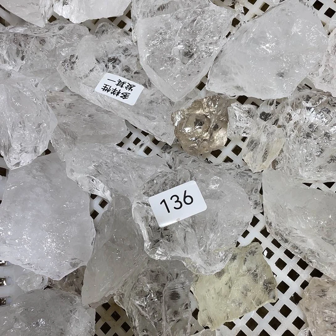 水晶摆件…..未镶嵌一个