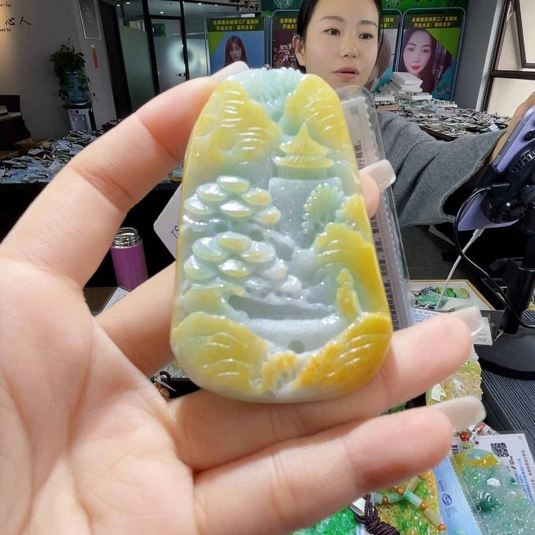 颈饰未镶嵌翡翠一