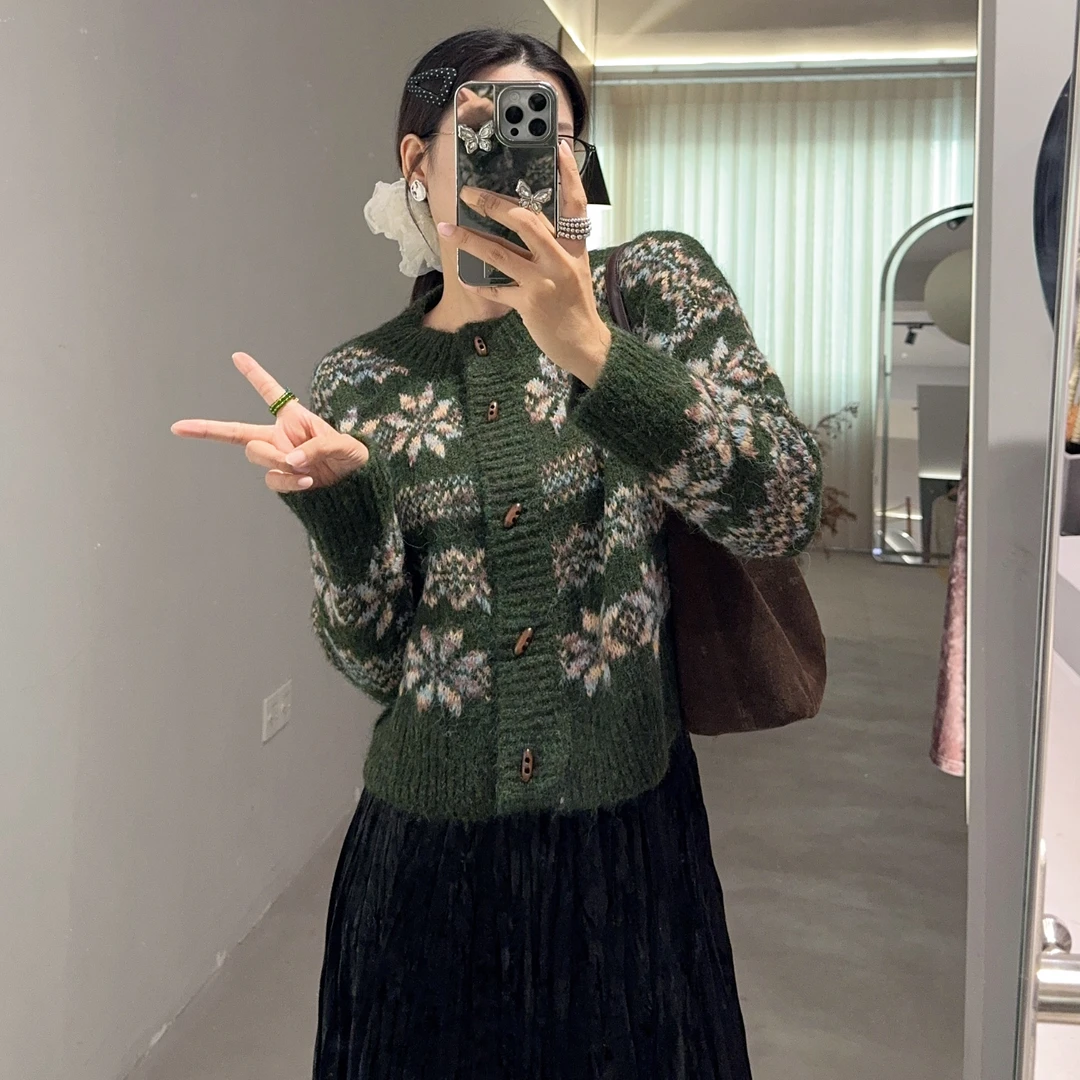 大禾【复古提花】绿色牛角扣毛衣女冬季长袖宽松显瘦气质针织开衫