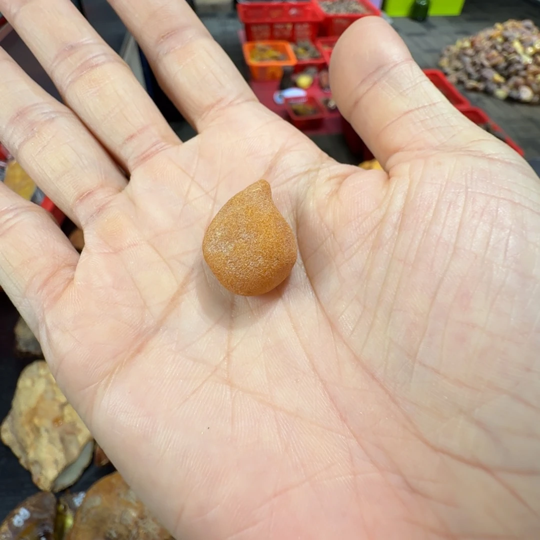琥珀颈饰未镶嵌2.1克